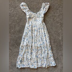 Women’s Aeropostale Smocked Floral Midi Dress- Size Small